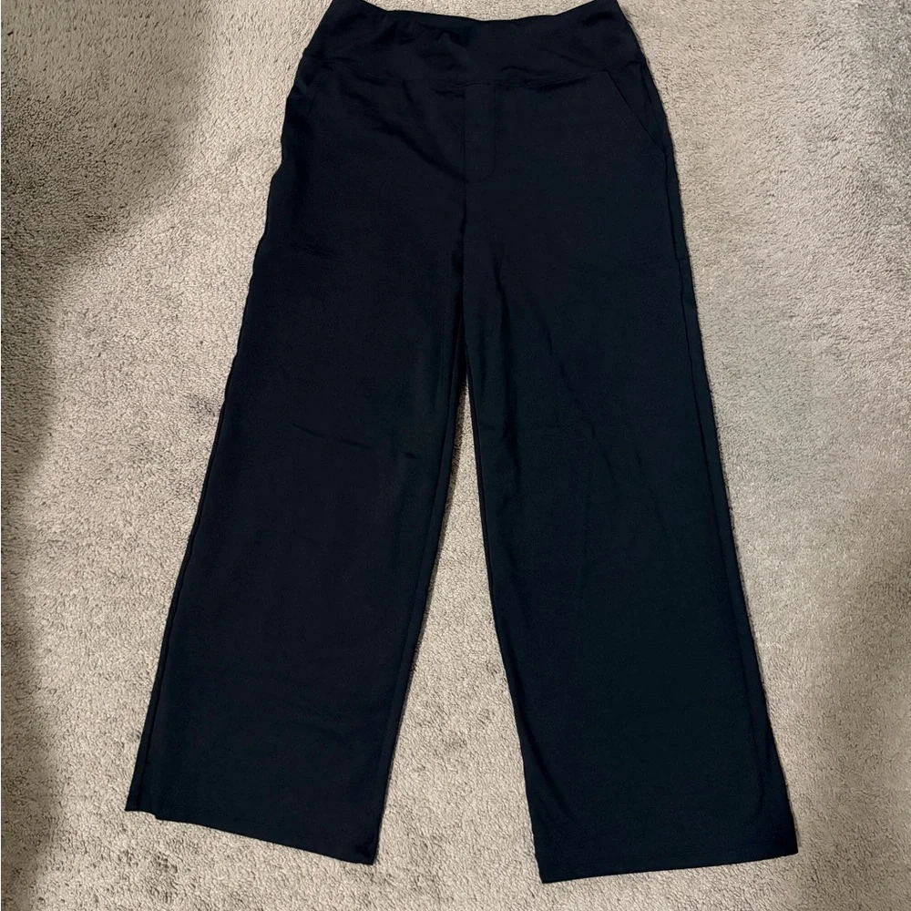 Women's Black Wide-Leg Pants - Picture 5 of 8